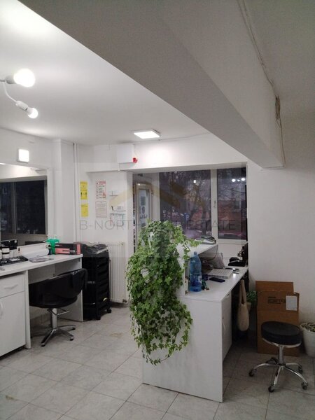 Mihai Bravu, spatiu coafor / frizerie / manichiura–pedichiura de inchiriat.